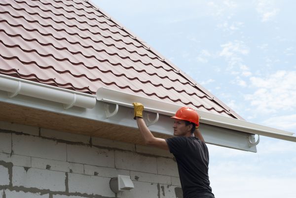 Rain Gutter Repair in South Zanesville